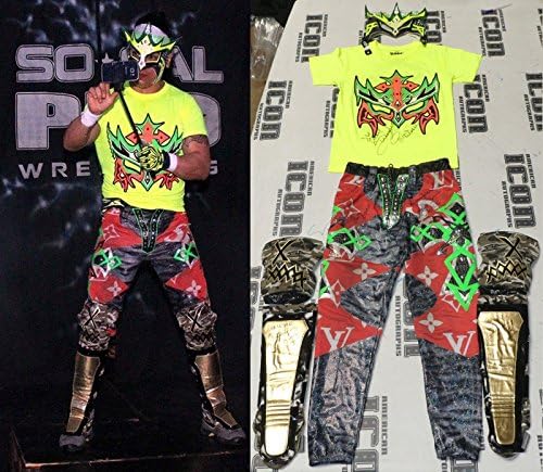 Juventud Guerrera 7x İmzalı Yüzük Yıpranmış Kullanılan Maske Pantolon Gömlek Pedleri BAS COA WWE WCW-İmzalı Güreş Çeşitli Öğeler
