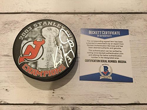 Ken Daneyko İmzalı 2003 NJ Devils Stanley Kupası Diski İmzalı Beckett BAS COA c-İmzalı NHL Diskleri